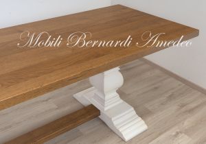 TF573 Tavolo fratino in rovere con gambe bianche a balaustra