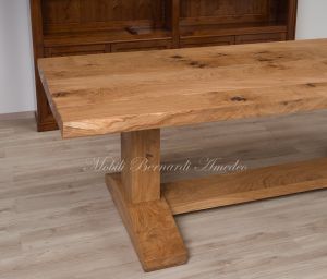 Tavolo tipo fratino in legno massello di rovere piallato con nodi