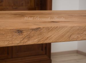 Tavolo tipo fratino in legno massello di rovere piallato con nodi