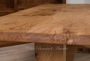 Tavolo tipo fratino in legno massello di rovere piallato con nodi