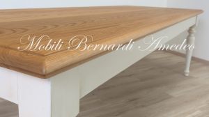 Dining table handcrafted in solid wood with light oak top and country style white turned legs