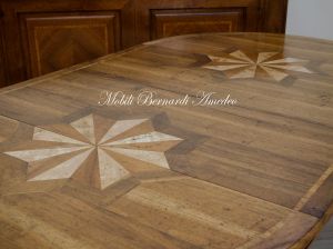 Tavolo rotondo in legno produzione artigianale