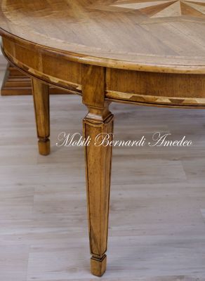 Tavolo rotondo in legno produzione artigianale