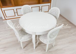 Tavolo rotondo in legno e sedie imbottite stile classico finitura colore bianco