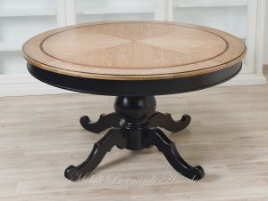 Tavolo rotondo allungabile stile classico con gamba centrale nera e piano in rovere piallato anticato