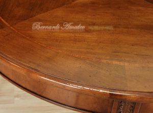 Tavolo classico rotondo diametro 140 cm in legno di noce con prolunghe
