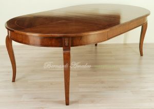 Tavolo classico rotondo diametro 140 cm in legno di noce con prolunghe