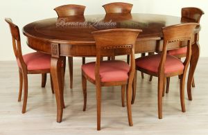 Tavolo classico rotondo diametro 140 cm in legno di noce con prolunghe