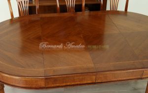 Tavolo classico diametro 120 cm con gambe intagliate