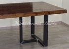 Tavolo in legno massello piallato e anticato con gambe in metallo